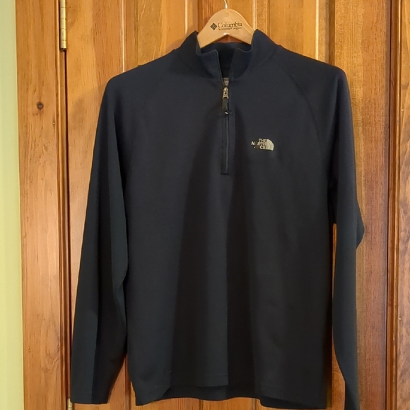 The North Face Black Quarter-Zip Pullover - Picture 1 of 9